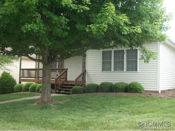 242 Highland Golf Drive - Photo 2