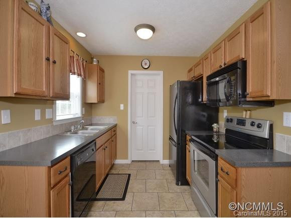 88 NEWBERRY DRIVE - Photo 5
