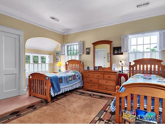 10 Griffing Boulevard - Photo 17