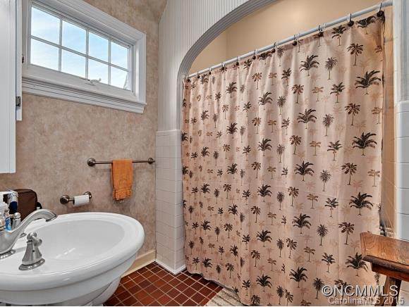 10 Griffing Boulevard - Photo 18