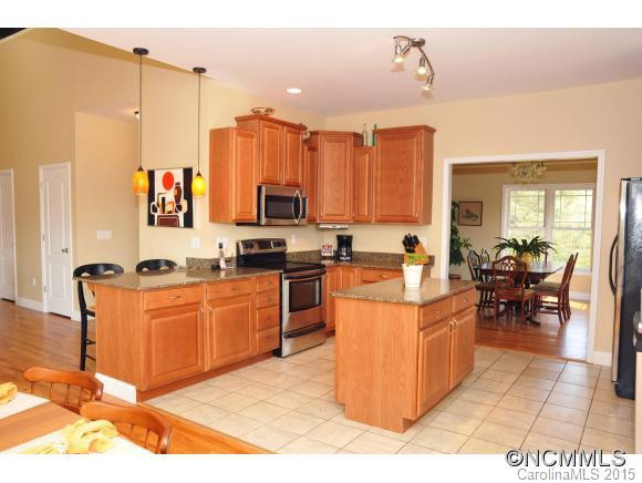 16 Lancaster - Photo 11