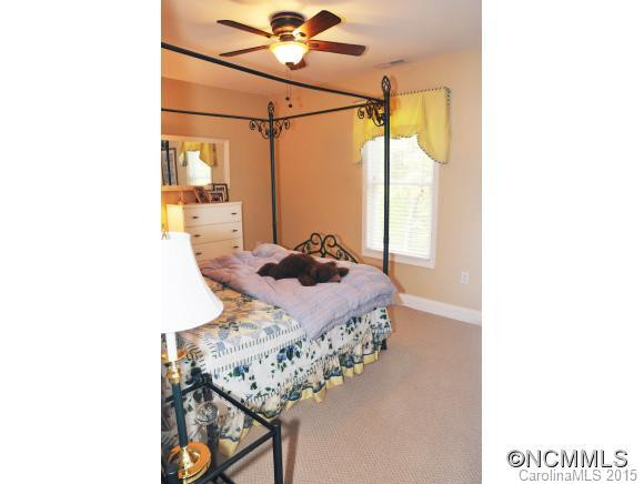 16 Lancaster - Photo 20