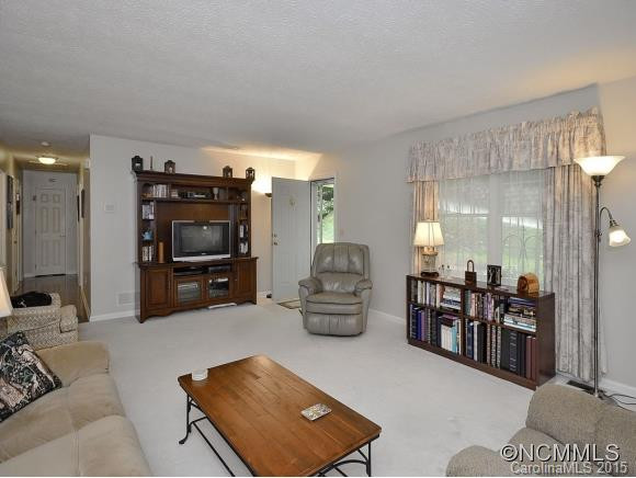 423 DEERHAVEN LANE - Photo 3