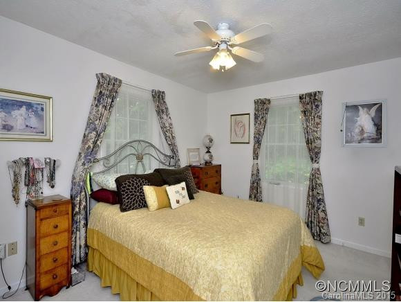 423 DEERHAVEN LANE - Photo 9