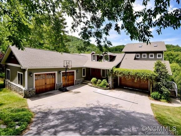 5 HAWK VIEW DRIVE