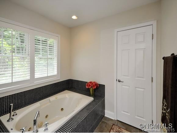 5 HAWK VIEW DRIVE - Photo 9