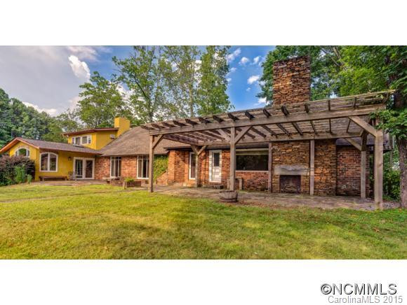 936 Golden Road