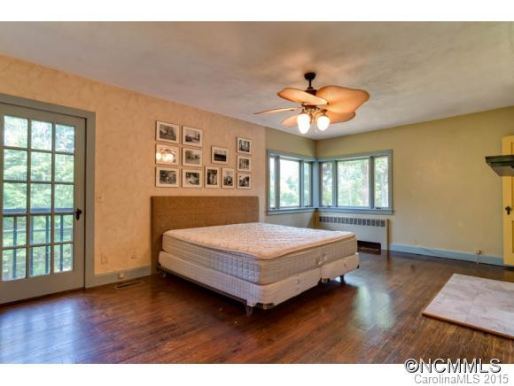 936 Golden Road - Photo 11