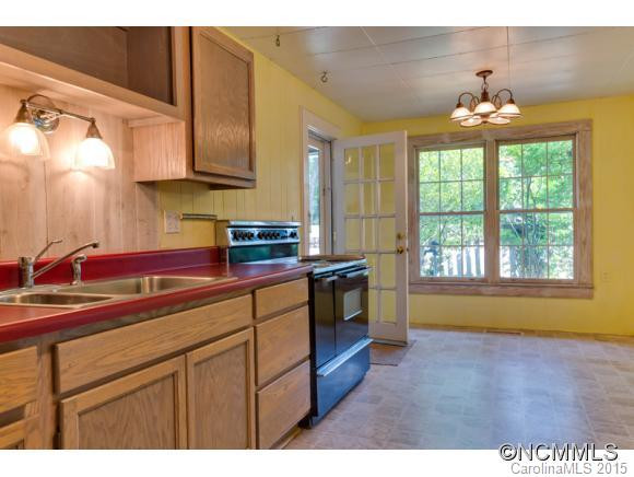 936 Golden Road - Photo 15
