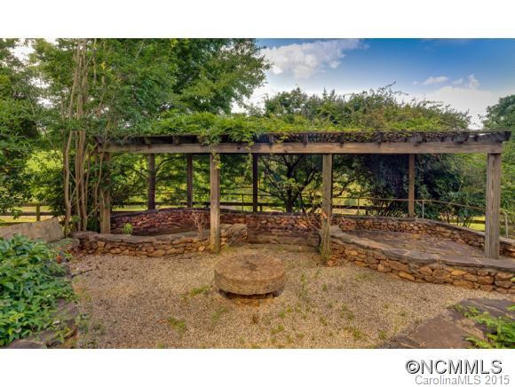 936 Golden Road - Photo 16