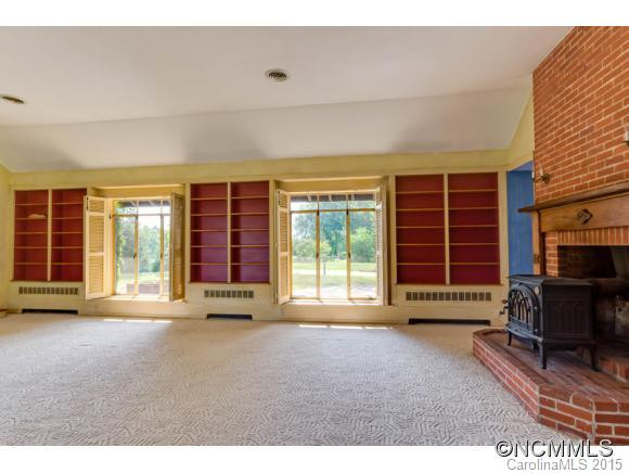 936 Golden Road - Photo 8