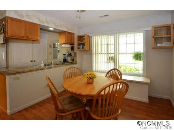 552 Woodfield Lane - Photo 14