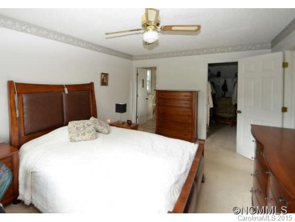 552 Woodfield Lane - Photo 20