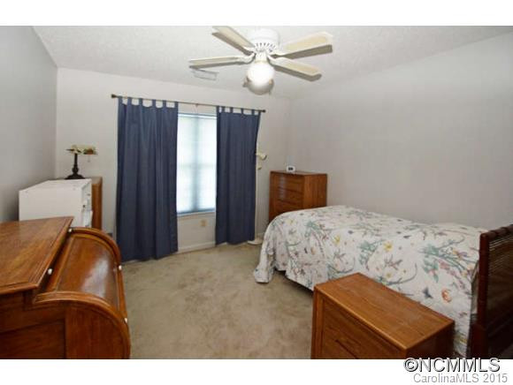 552 Woodfield Lane - Photo 22