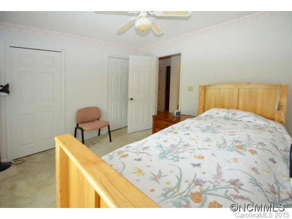 552 Woodfield Lane - Photo 24
