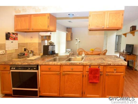 552 Woodfield Lane - Photo 10