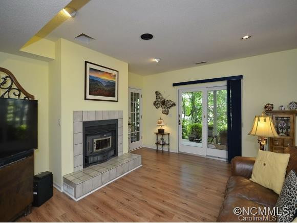 18 IVY WAY - Photo 15