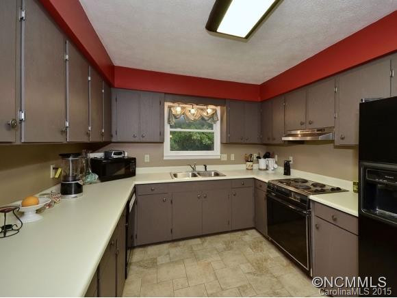 50 Bartlett Road - Photo 3