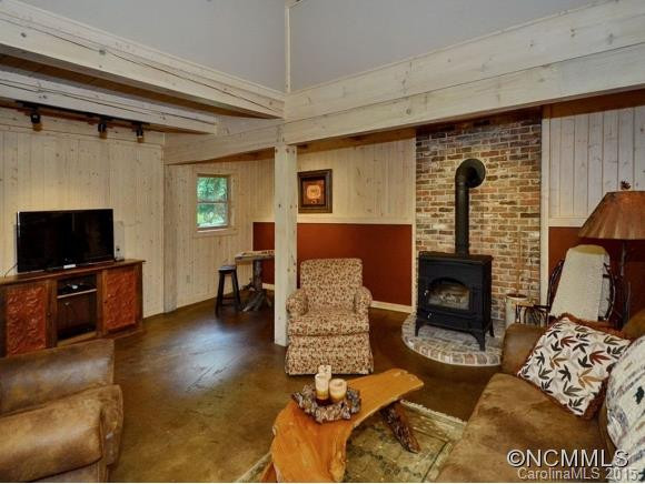 6 DEER RUN ROAD - Photo 2