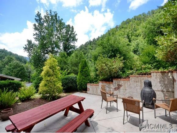 6 DEER RUN ROAD - Photo 18
