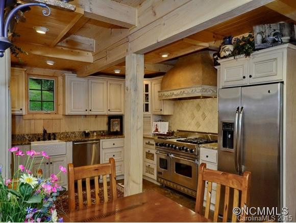 6 DEER RUN ROAD - Photo 6