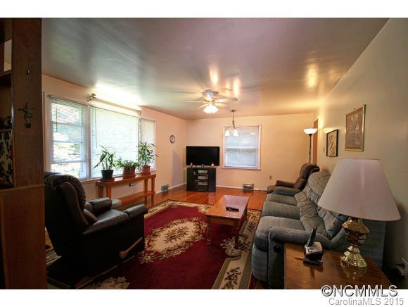 107 Pine Tree Drive - Photo 5
