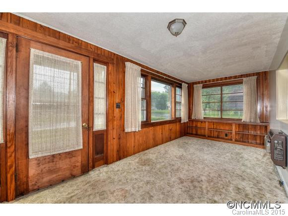 137 Morgan - Photo 4