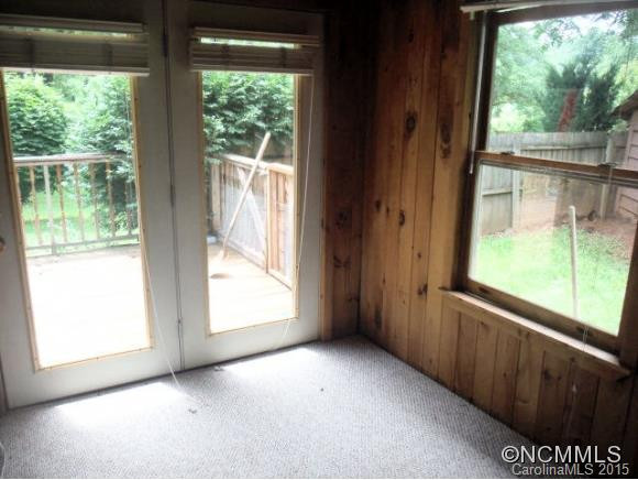 1140 South River Road - Photo 11