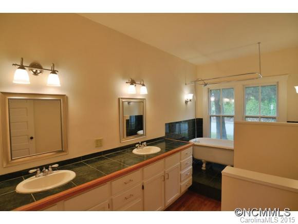 224 Jordan Street - Photo 8
