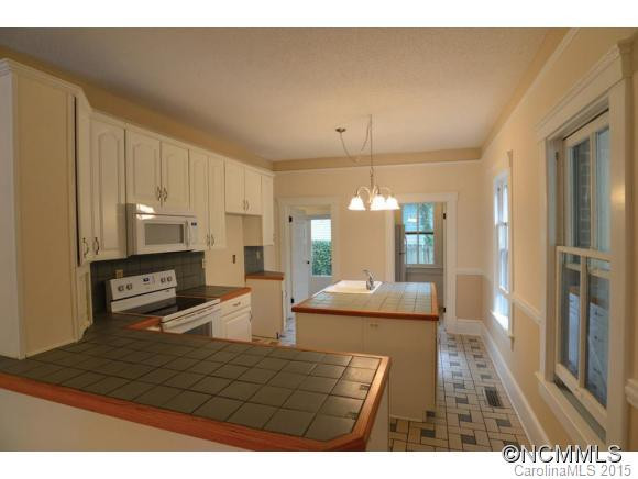 224 Jordan Street - Photo 10