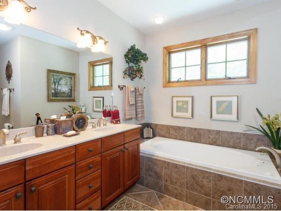 43 Creekside Way #J-301 - Photo 18