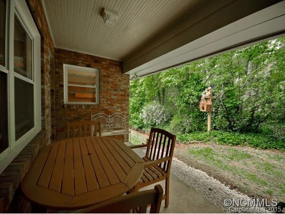 4 DANIEL LANE - Photo 3