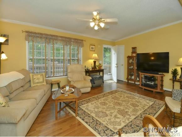 20 PARKWAY LOOP - Photo 4