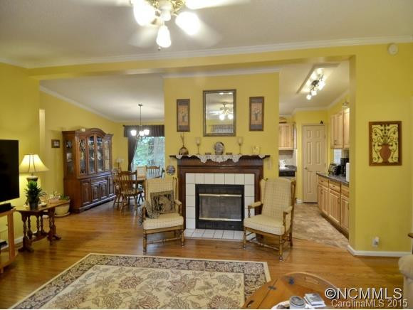 20 PARKWAY LOOP - Photo 6