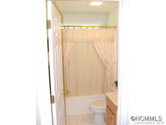 29 Cathy Court - Photo 12