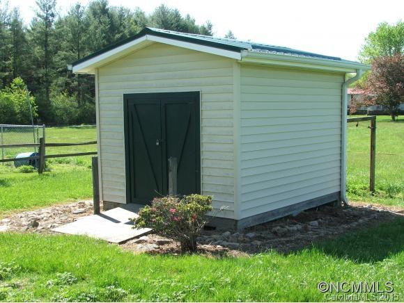 29 Cathy Court - Photo 16