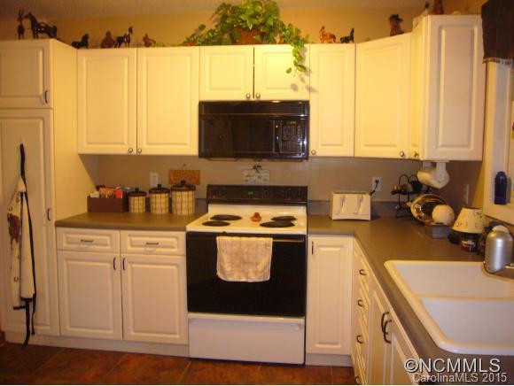 29 ORCHARD DRIVE - Photo 10