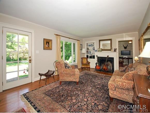 14 Hilltop Road - Photo 2