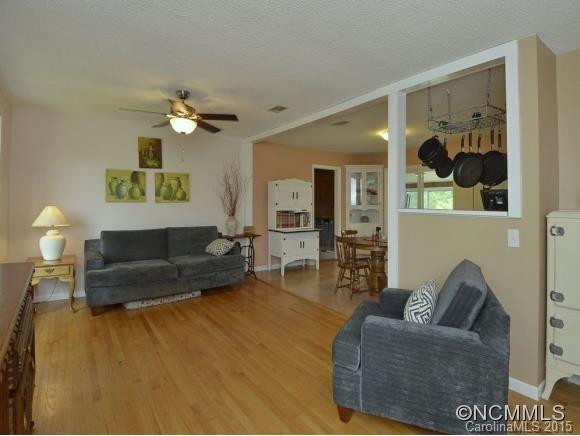206 RAINBOW LANE - Photo 4