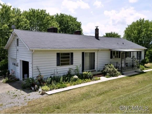 221 Alexander Road