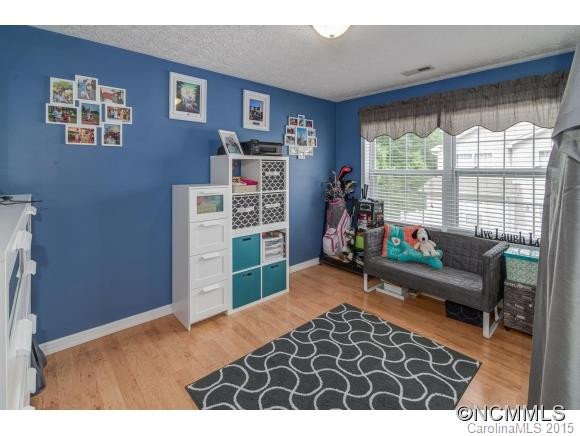 311 Tanbridge Road - Photo 12