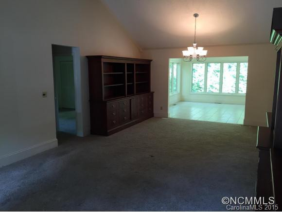214 Woodland Court - Photo 11