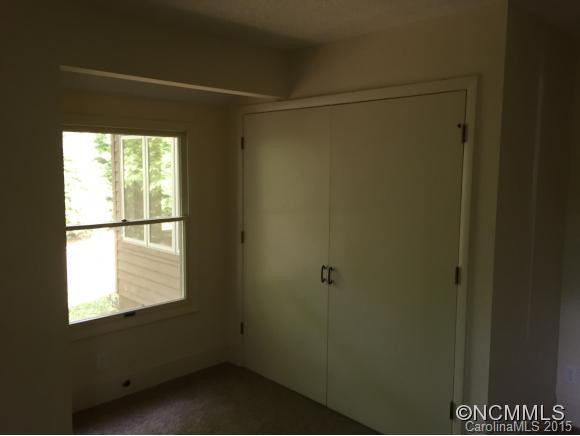 214 Woodland Court - Photo 13