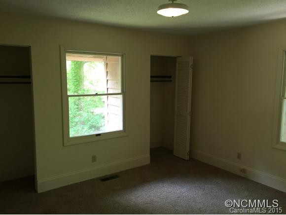 214 Woodland Court - Photo 15