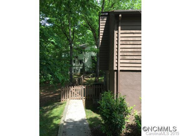 214 Woodland Court - Photo 18