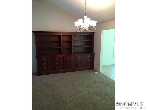 214 Woodland Court - Photo 7