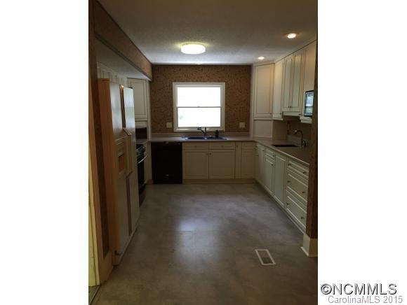 214 Woodland Court - Photo 9