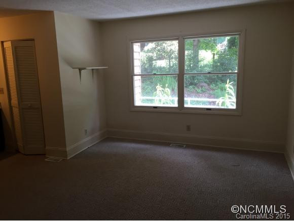 214 Woodland Court - Photo 10