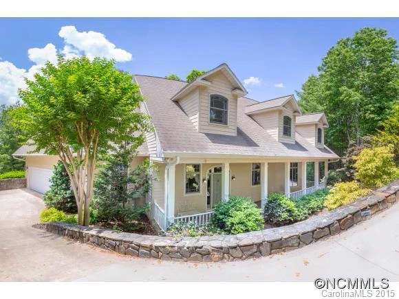 1750 Linden Grove Court