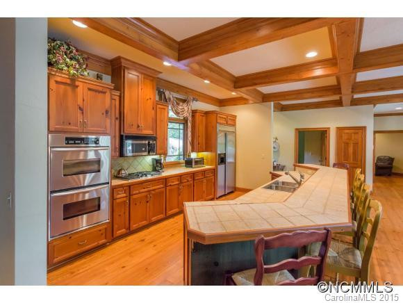 1750 Linden Grove Court - Photo 4